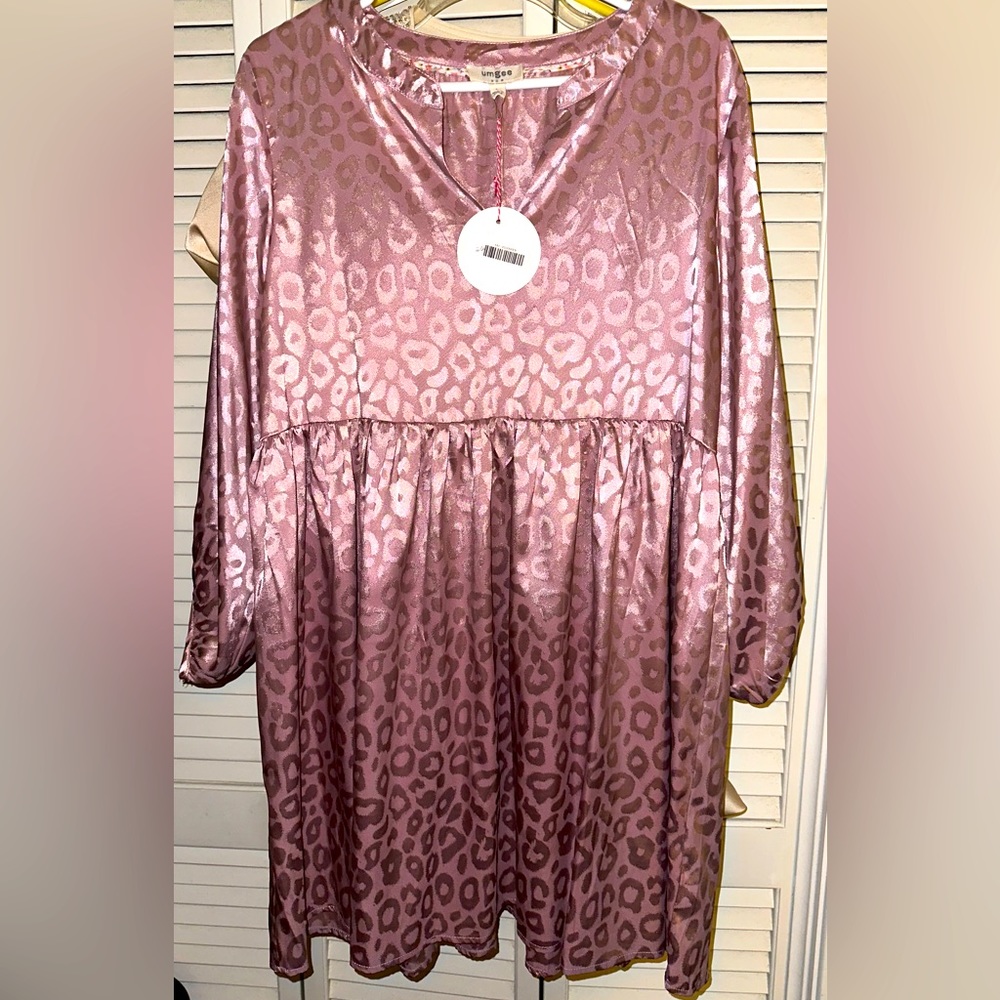 Dusty pink leopard print dress